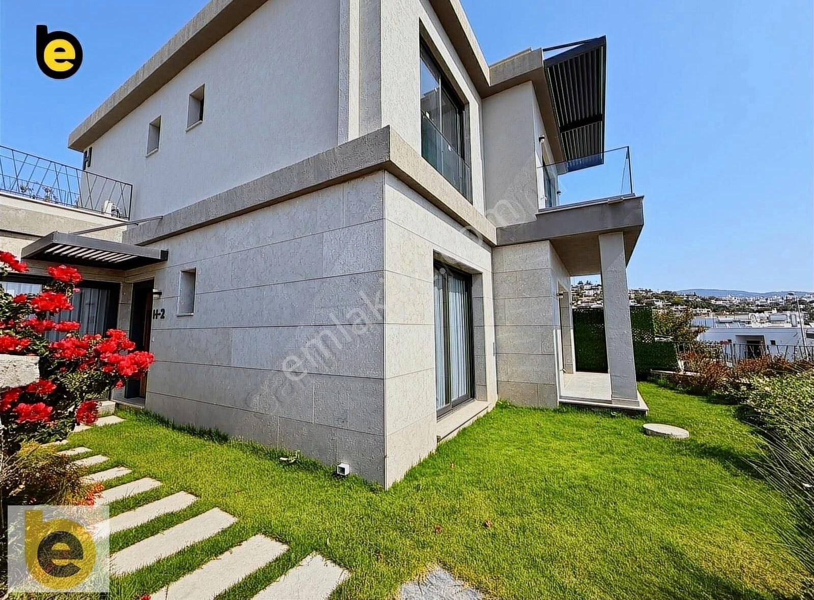 Asarlık'ta Denize 3 Dakika Yürüme Mesafesinde Bahçeli Eşyalı 3+1