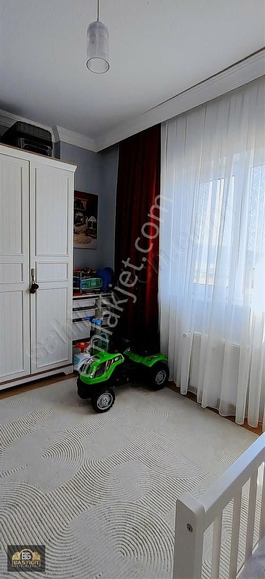 Akhisar Eski Toki'de Güvenlikli 3+1 Arakat Satılık Daire - Görsel 10