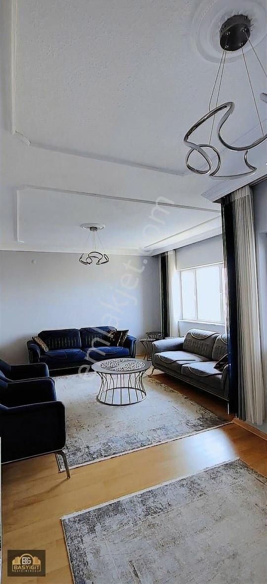 Akhisar Eski Toki'de Güvenlikli 3+1 Arakat Satılık Daire - Görsel 14