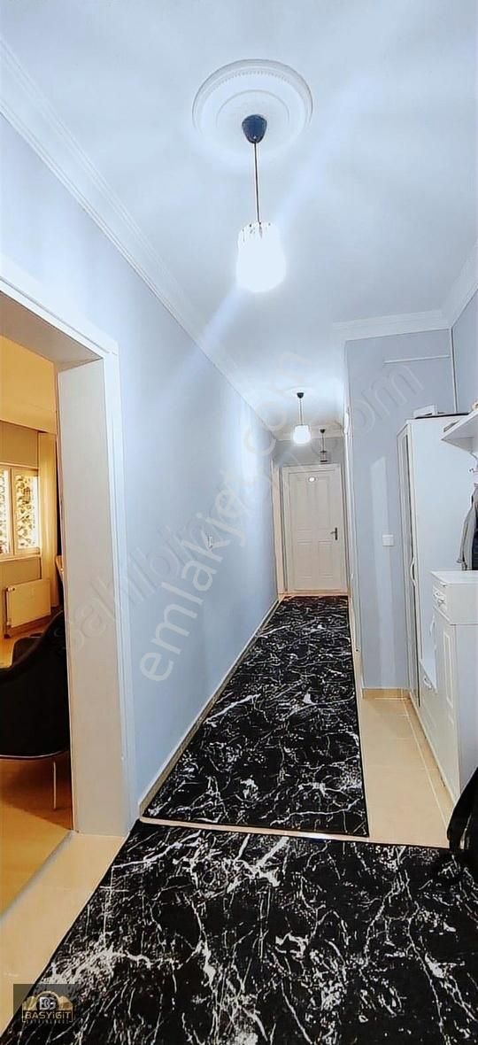 Akhisar Eski Toki'de Güvenlikli 3+1 Arakat Satılık Daire - Görsel 13