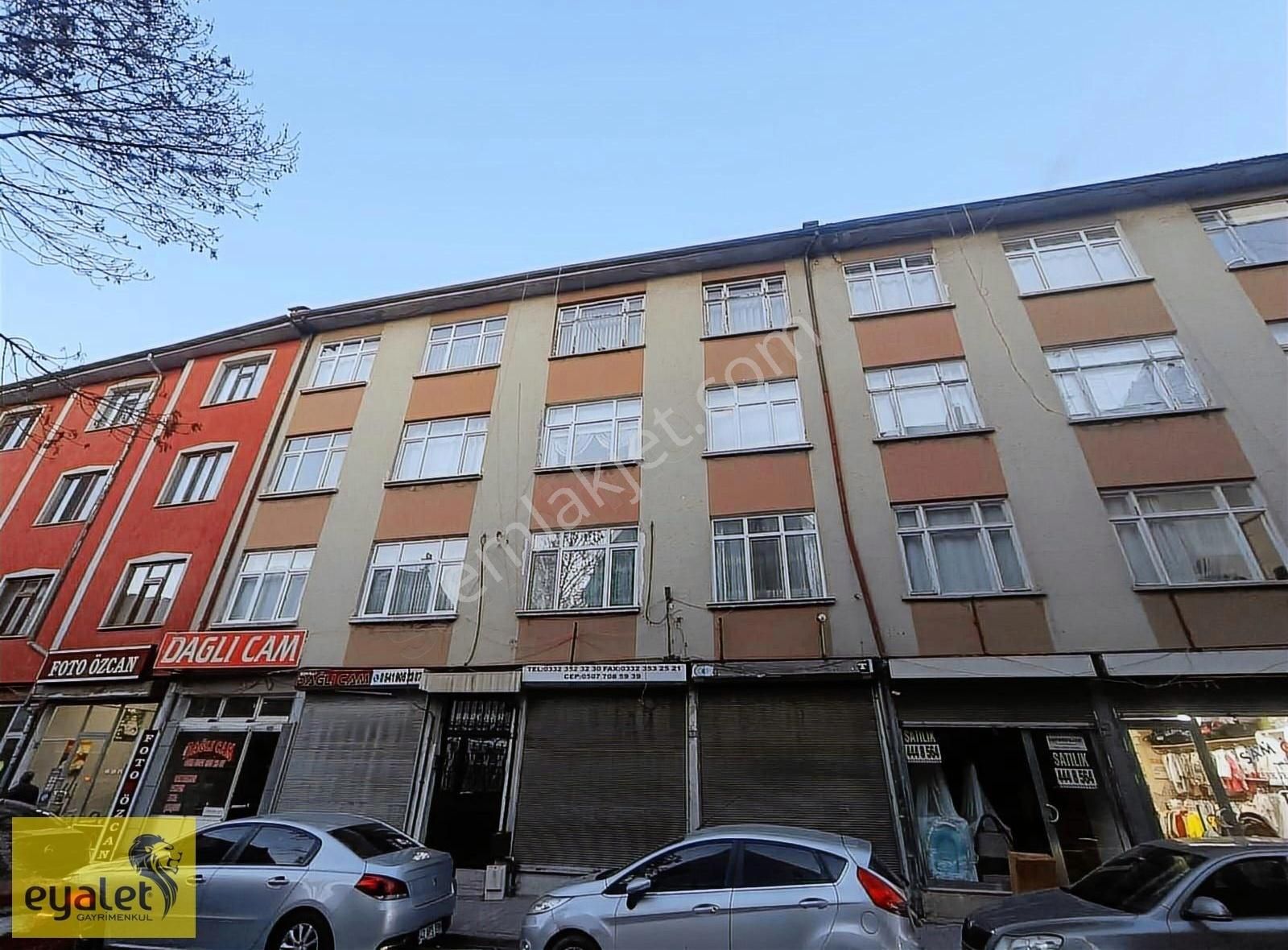 Eski İstanbul Caddesinde Anayola Cephe Satılık Daire