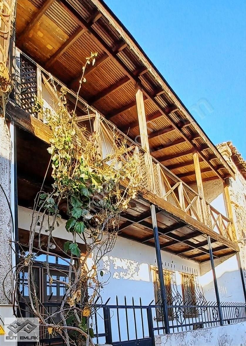 Altınoluk Köyü Satılık Tarihi Müstakil Taş Ev - Görsel 21