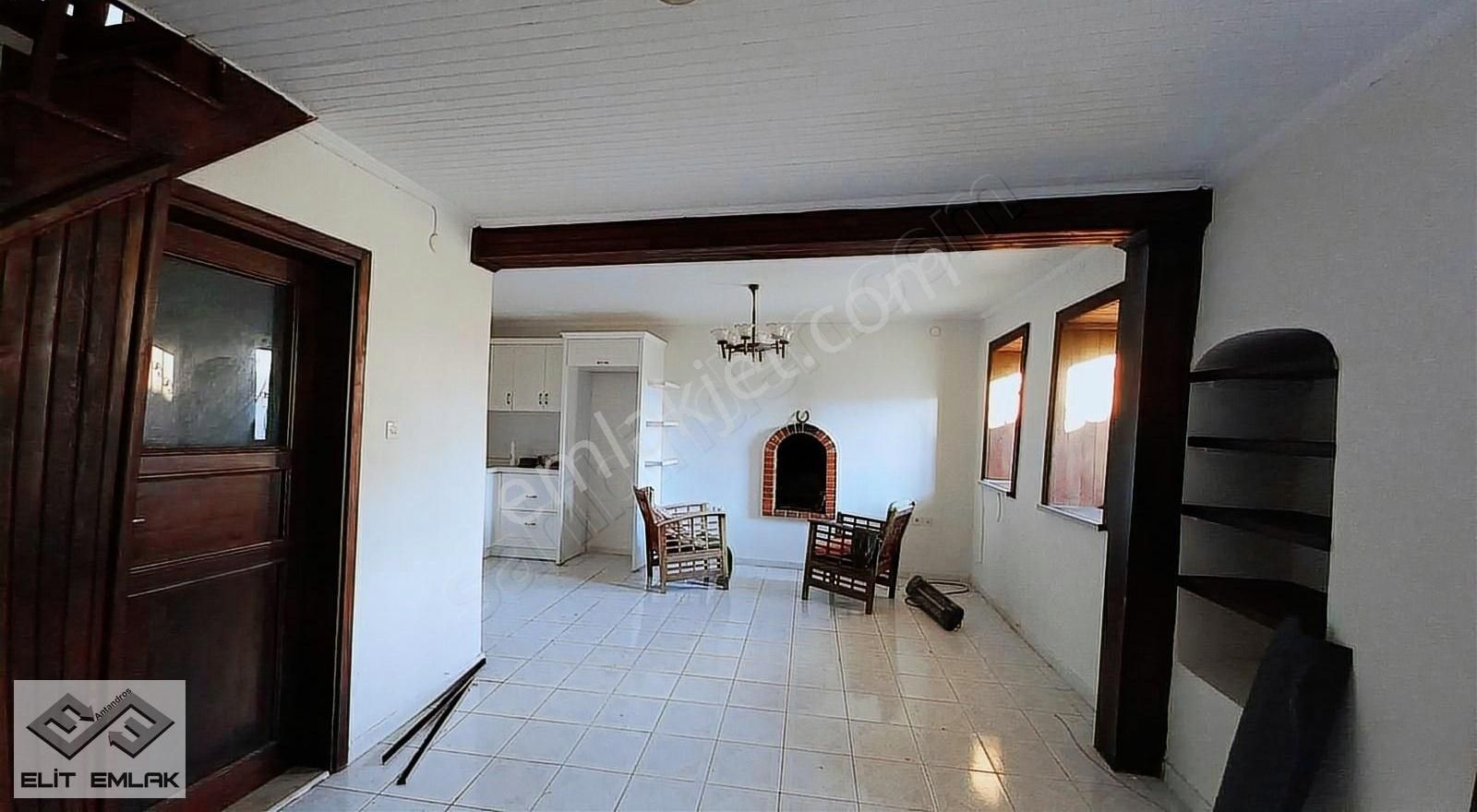 Altınoluk Köyü Satılık Tarihi Müstakil Taş Ev - Görsel 32