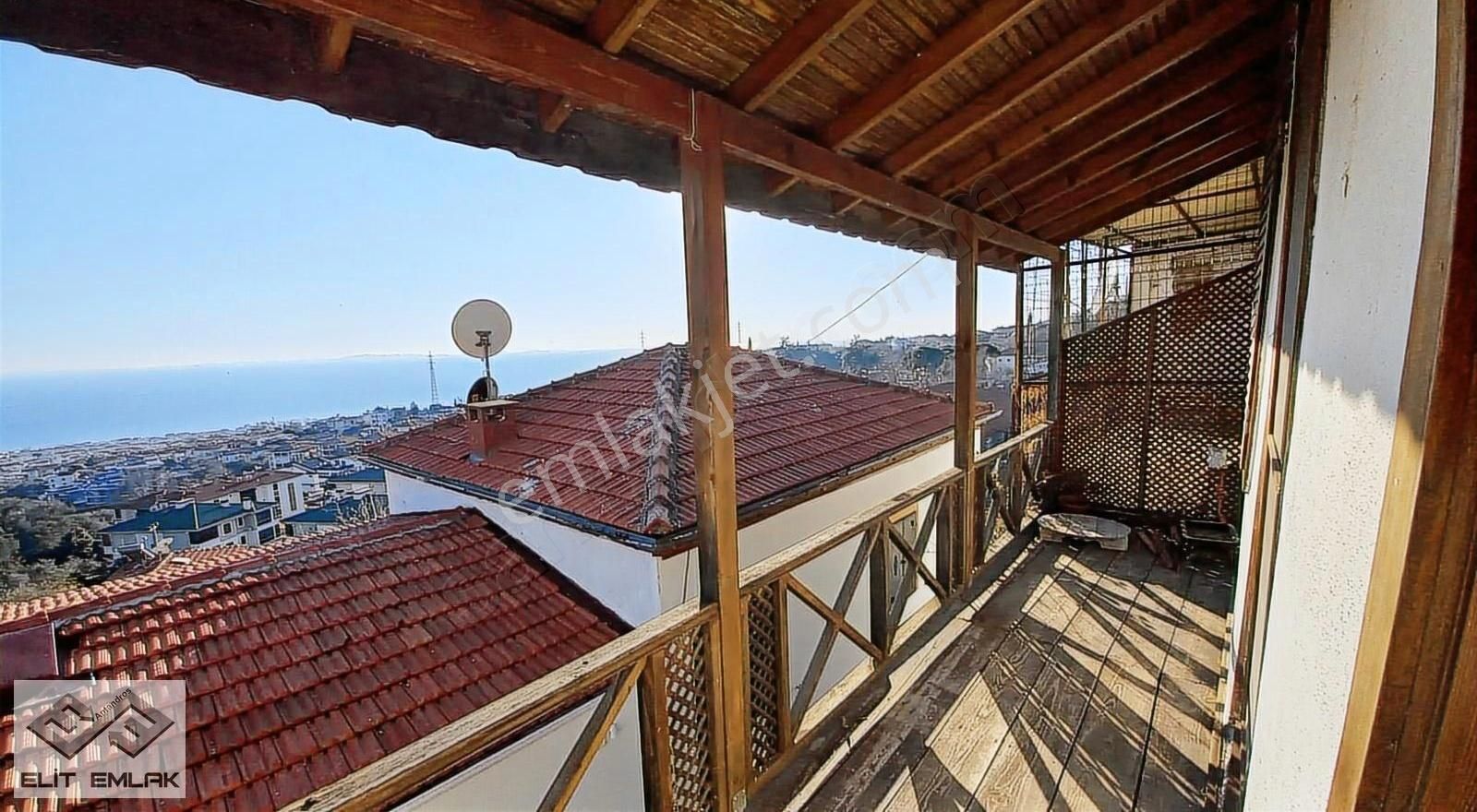 Altınoluk Köyü Satılık Tarihi Müstakil Taş Ev - Görsel 5