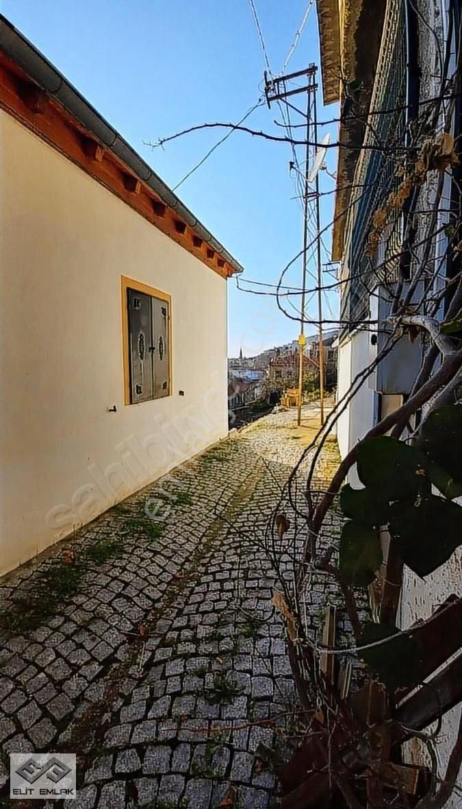 Altınoluk Köyü Satılık Tarihi Müstakil Taş Ev - Görsel 20