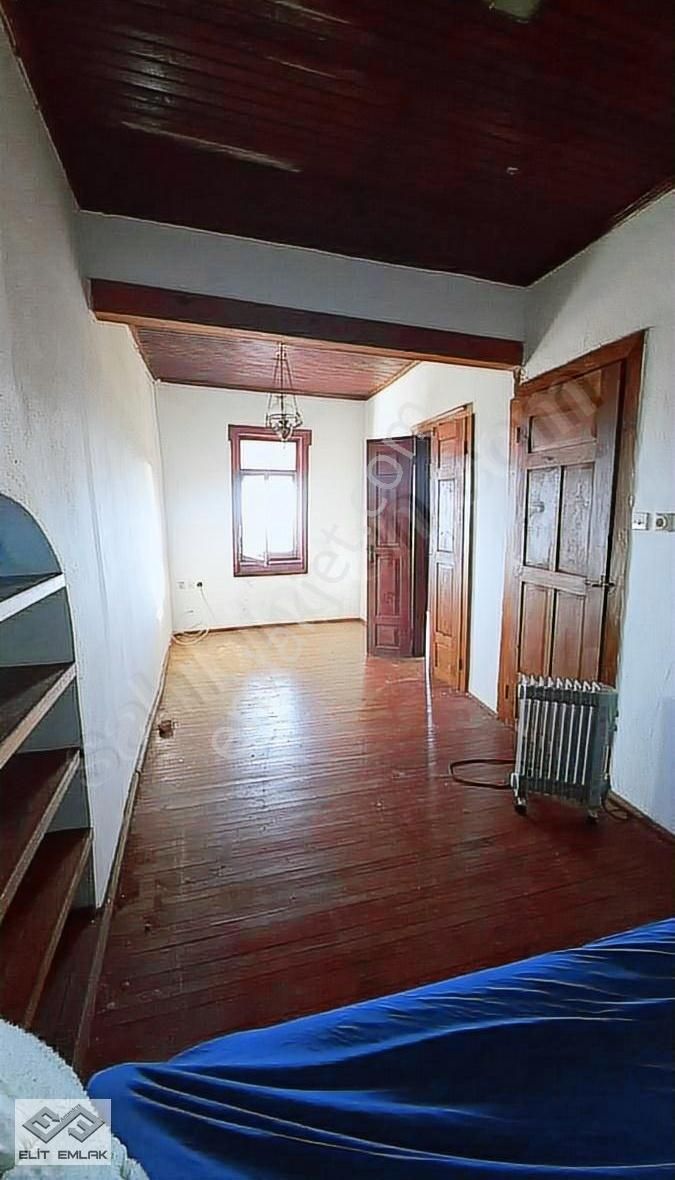 Altınoluk Köyü Satılık Tarihi Müstakil Taş Ev - Görsel 13