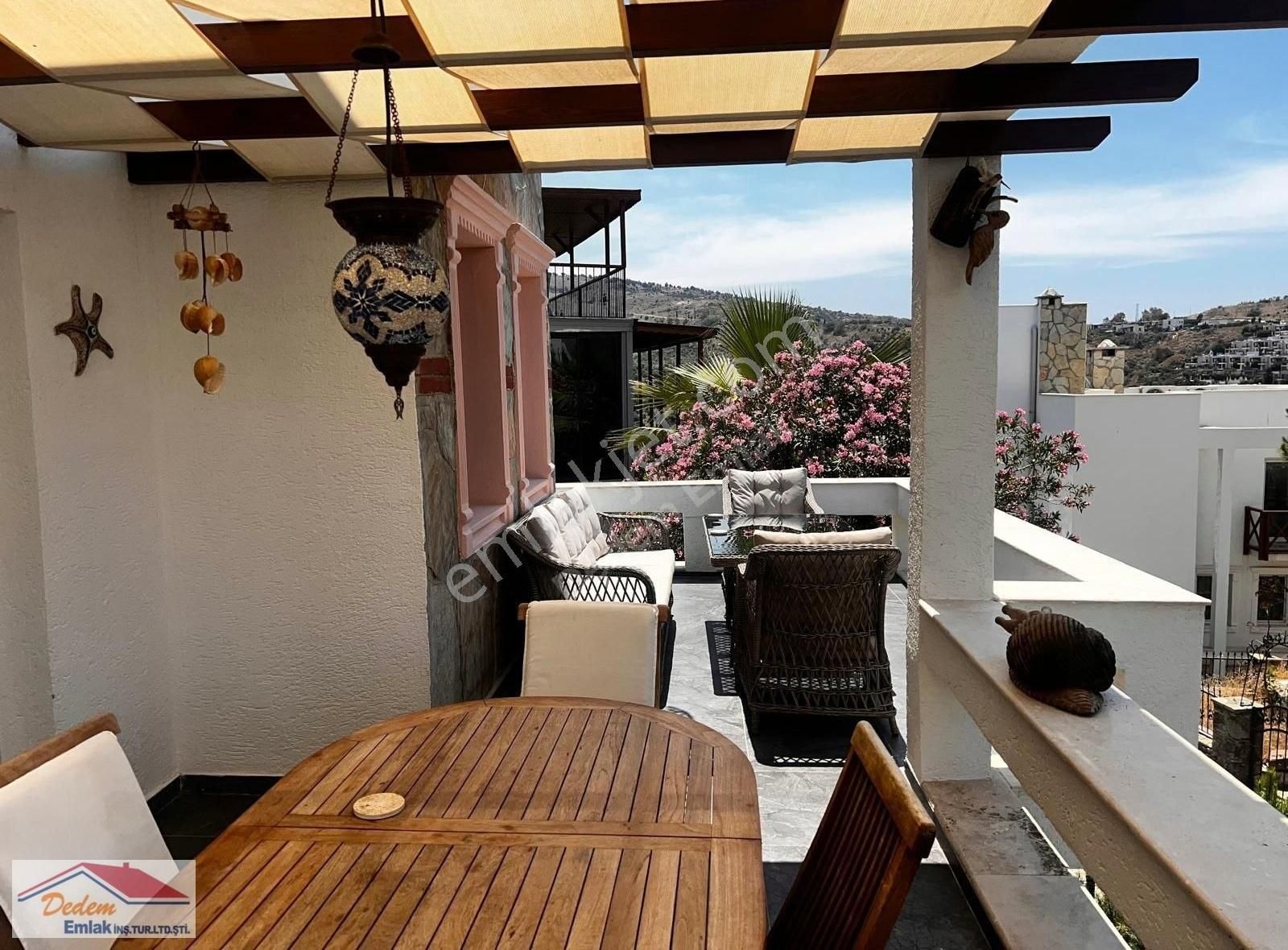 Fırsat ! Küçükbük Koyunda Site İçerisinde 5+1 Müstakil Villa - Görsel 21