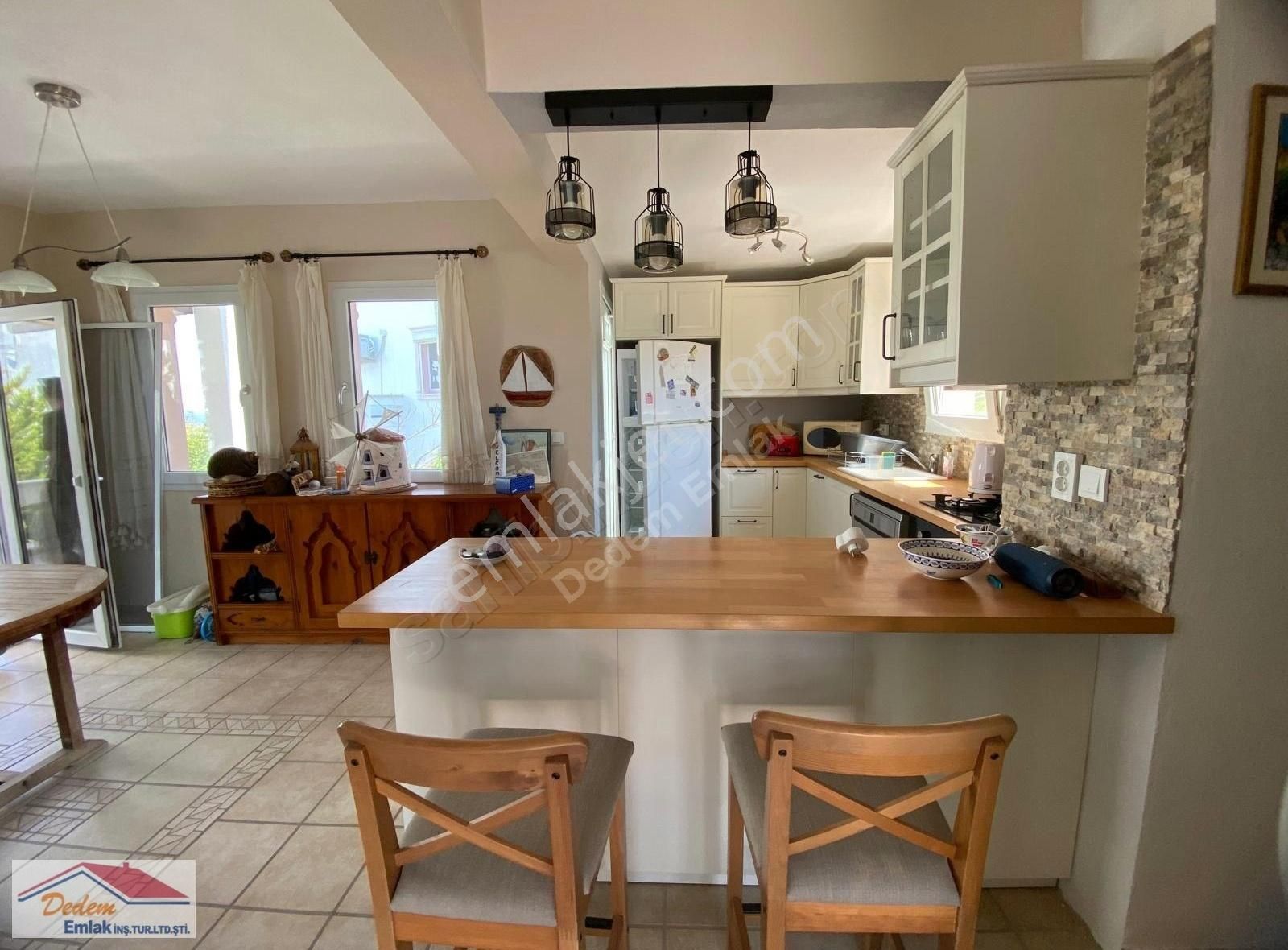 Fırsat ! Küçükbük Koyunda Site İçerisinde 5+1 Müstakil Villa - Görsel 4