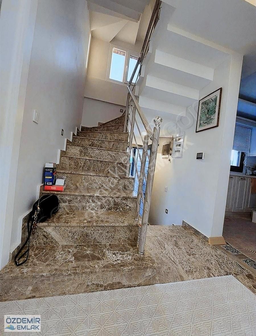 Kış Bahçeli Mustakil Havuzlu Kapalı Mutfak Doğalgazlı 3+1 Villa - Görsel 24