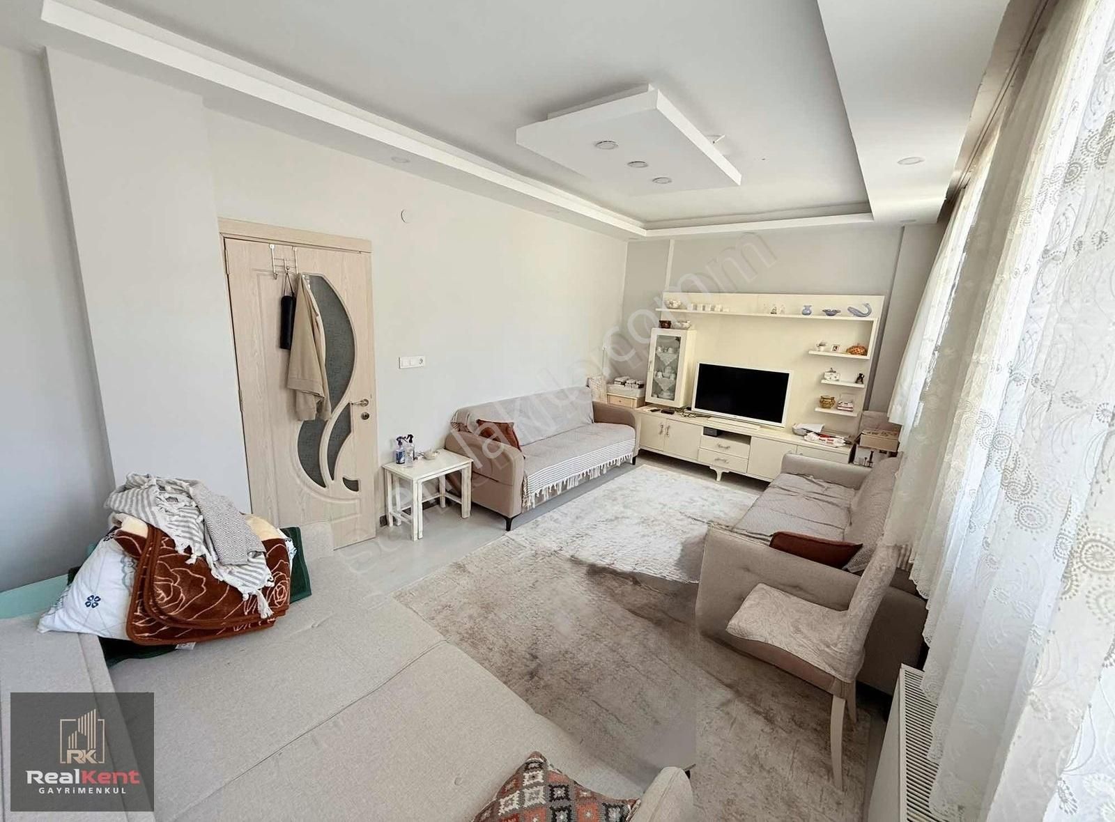 Realkent'den Yunus Emre Mah. 3+1 140m2 Satılık Bahçe Katı