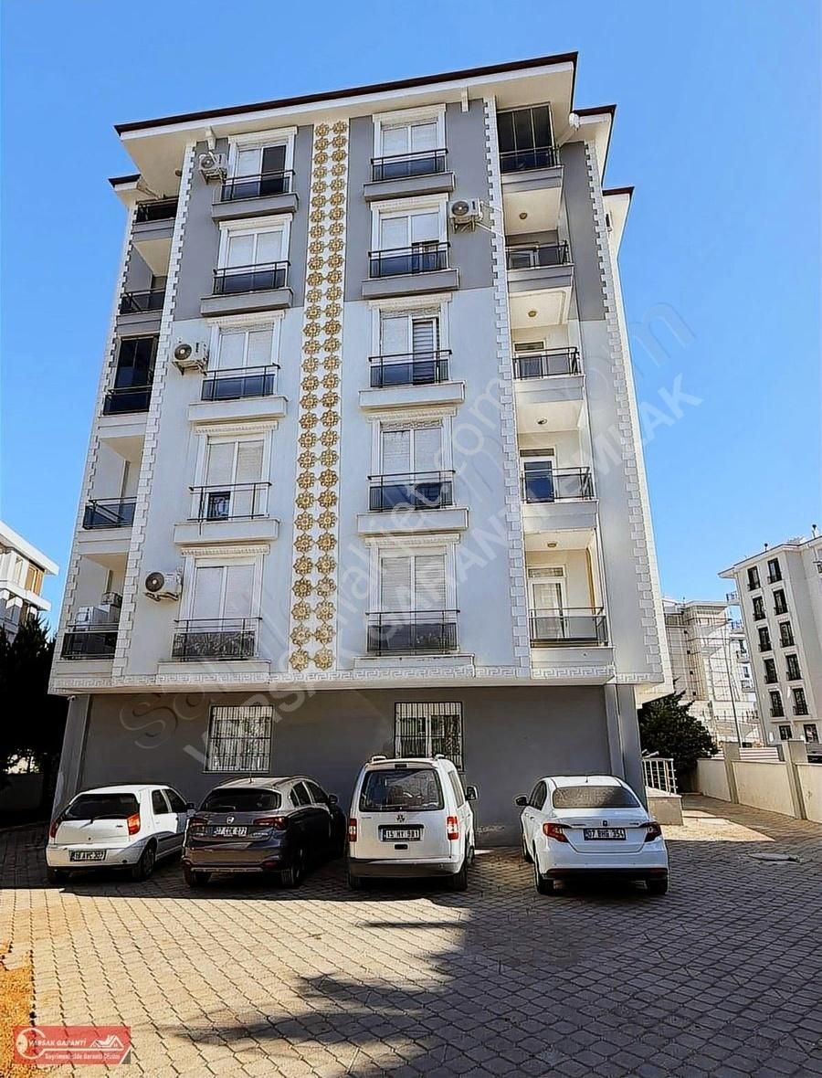 V.aydoğmuş 3+1 135m2 Havuzlu 2 Blok Site Süper Konumda - Görsel 7