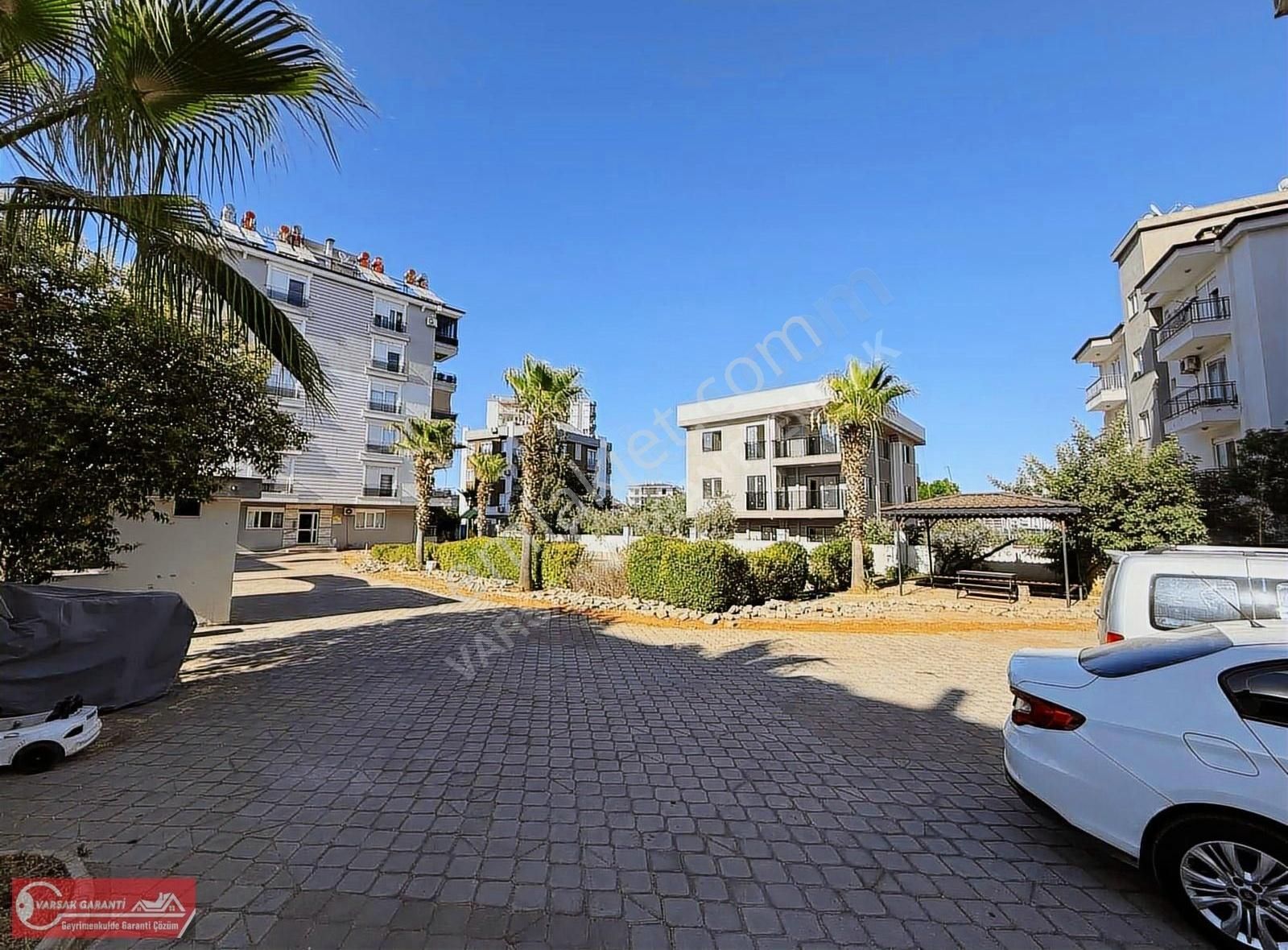 V.aydoğmuş 3+1 135m2 Havuzlu 2 Blok Site Süper Konumda - Görsel 12