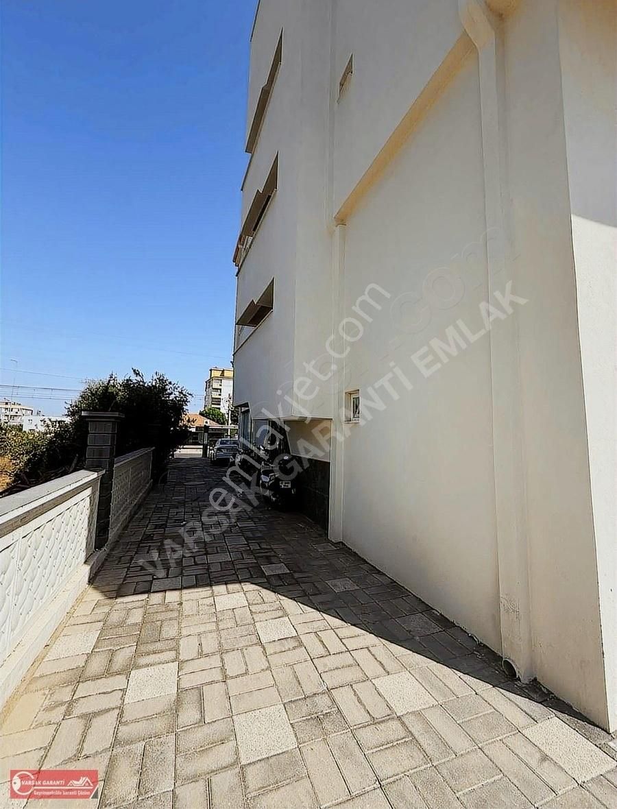 Varsak Karşıyaka Mh 2+1 Geniş Tranvaya Cephe Satılık Daire