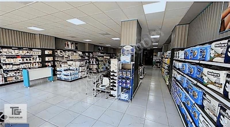 Tarcanlardan Boğazova Caddesinde Satılık 480 M2 Dükkan