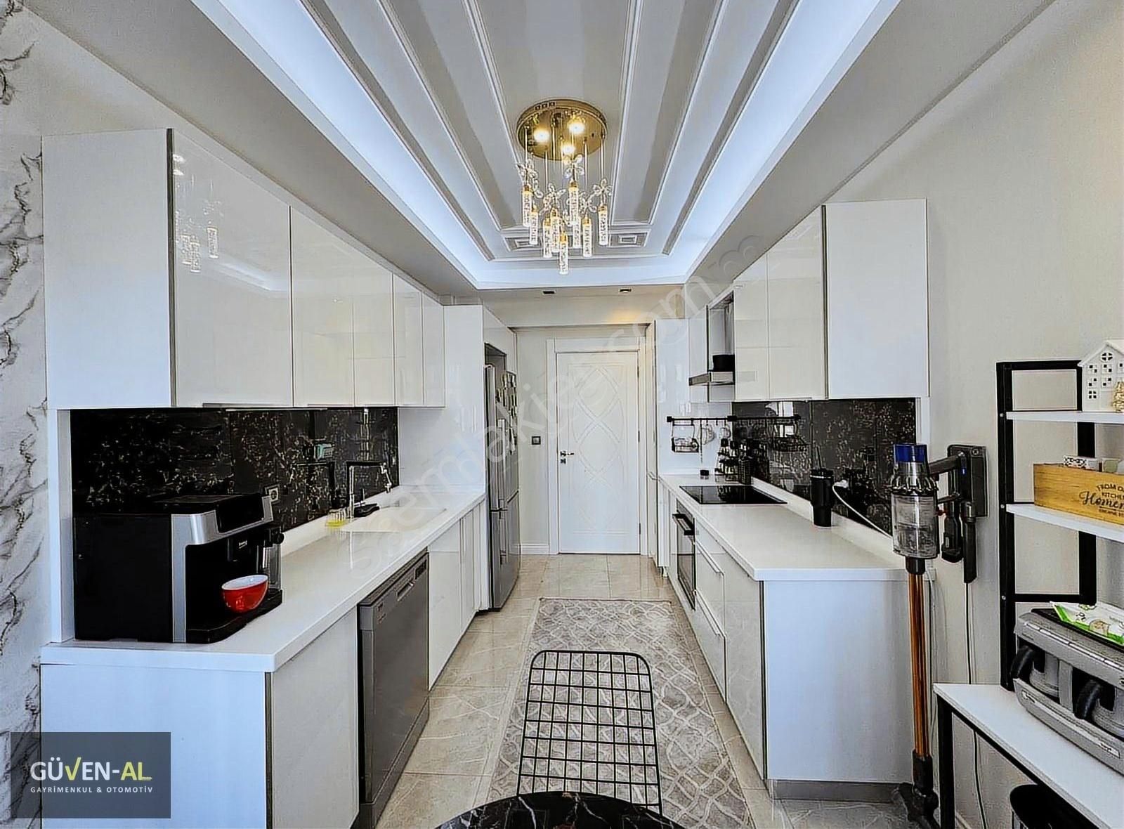 Yıldızevler Modapark Sitesi 3+1 Full Yapılı Görmeden Karar Verme