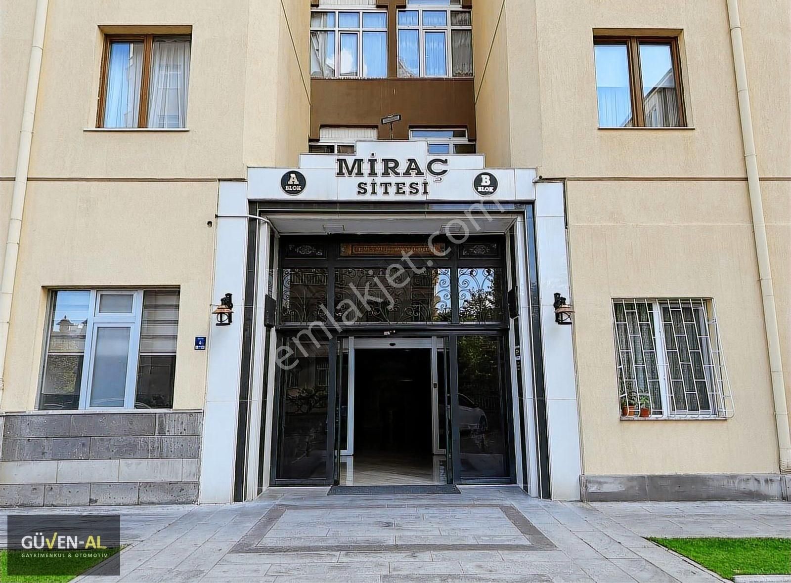 Alpaslan Mah. Miraç Sitesinde 4+1 Kapalı Otoparklı Satılık Daire