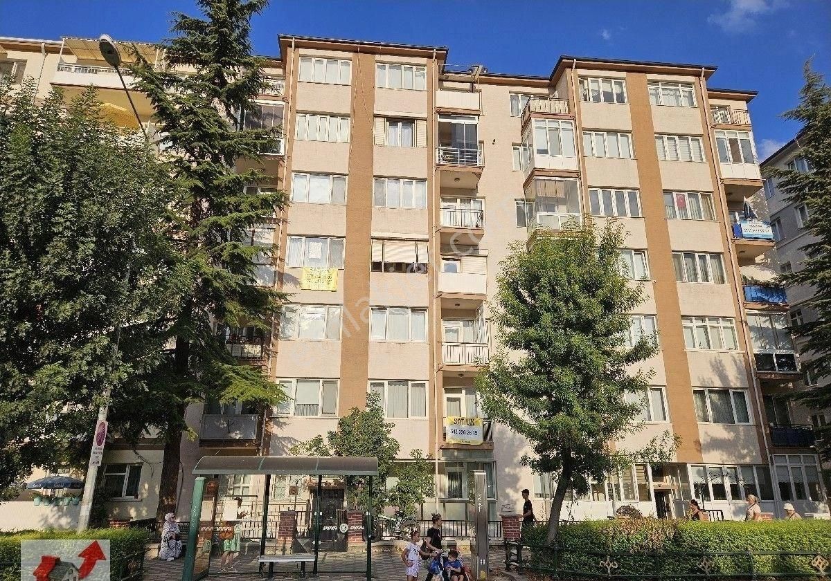Dönertaş Emlaktan Ali Fuat Güven Bul.asansörlü Ara Kat Satılık 2+1 Daire