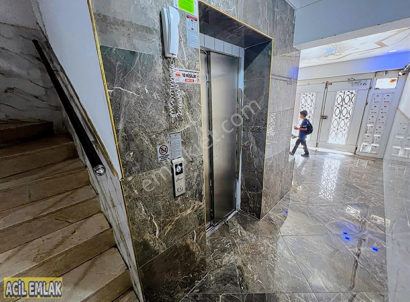 Sancaktepe De Kat Konumunda Yeni Bina Geniş Balkonlu 4+1 Daire