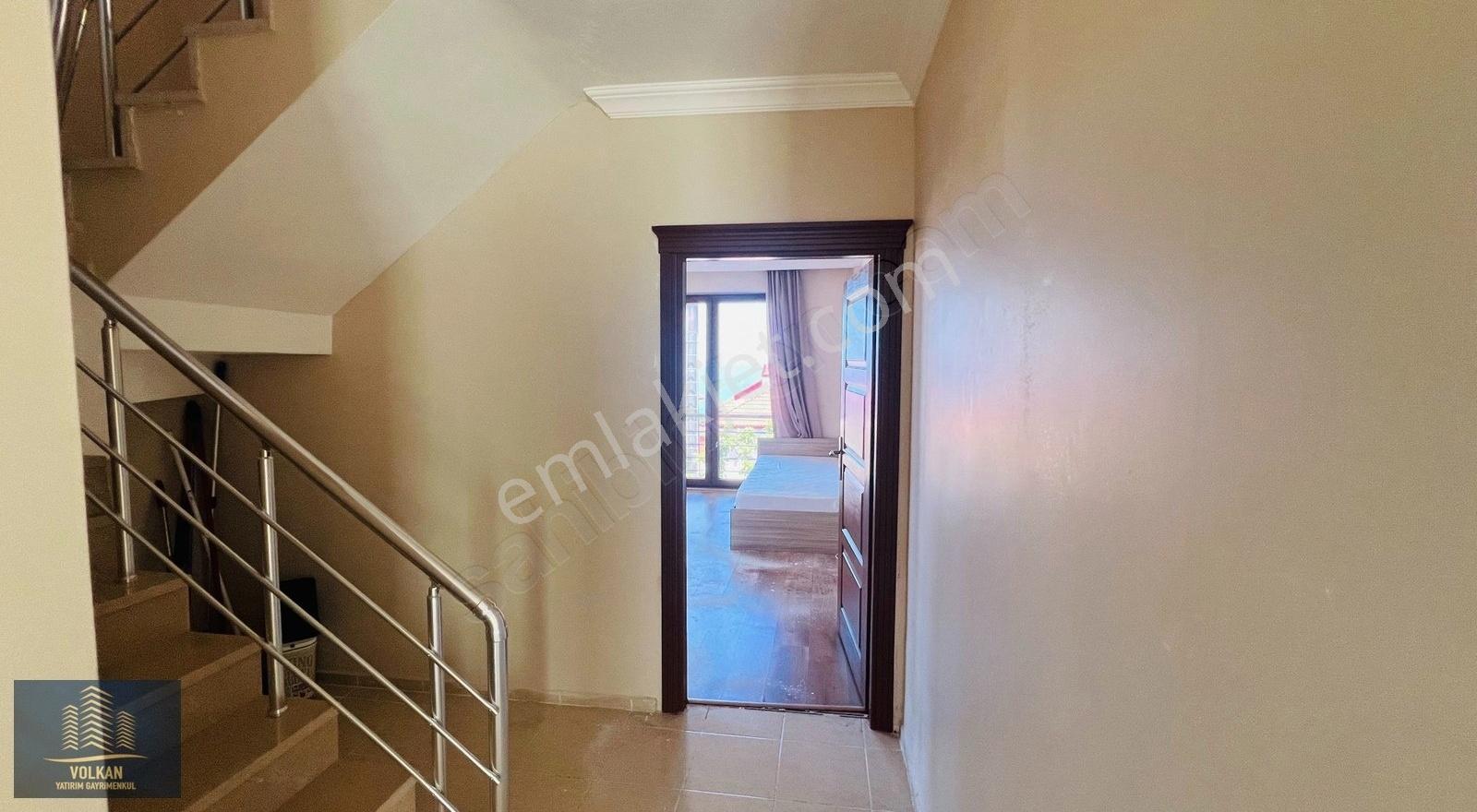 Deniz Manzaralı Site İçi Full Eşyalı Bahçeli Villa - Görsel 19