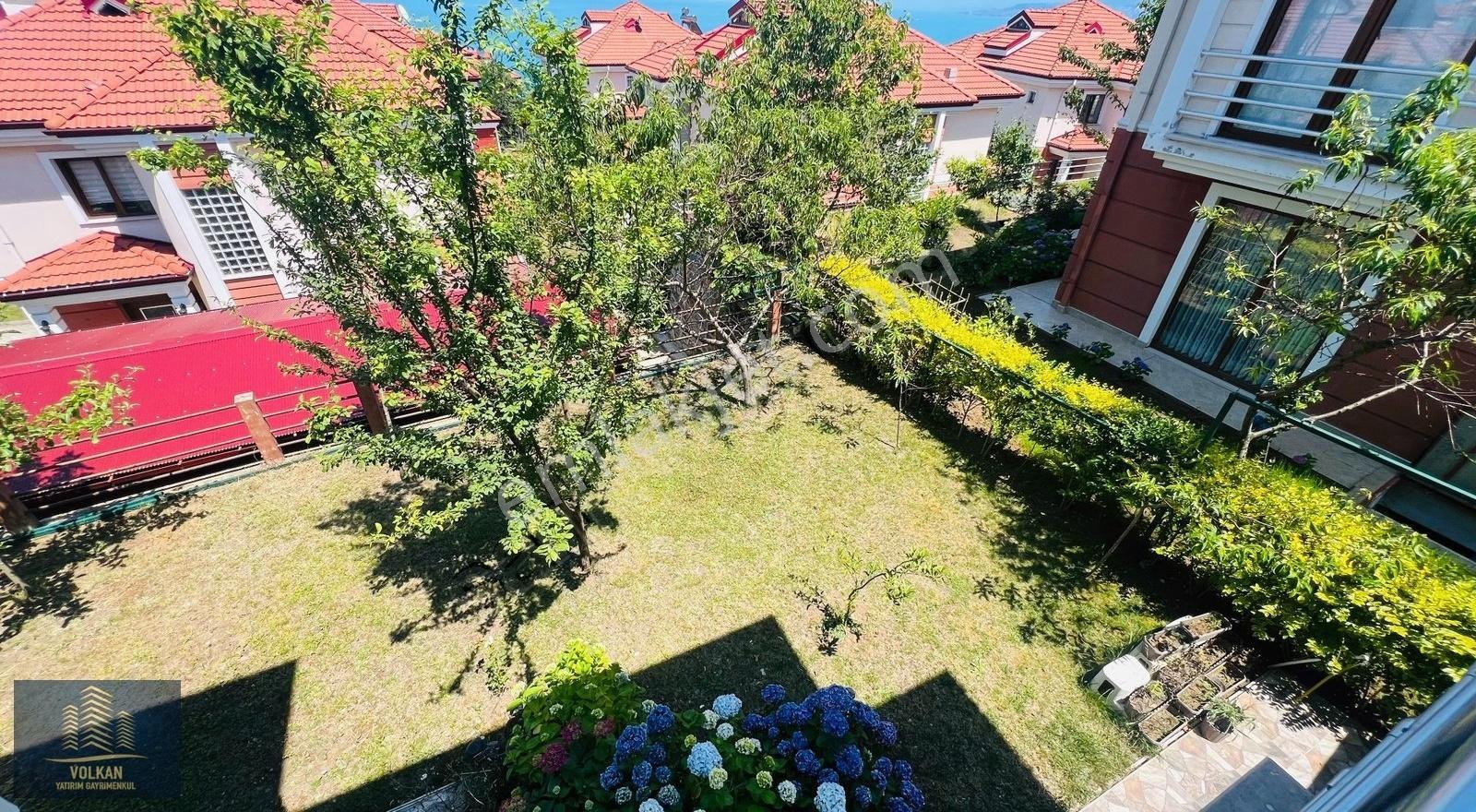 Deniz Manzaralı Site İçi Full Eşyalı Bahçeli Villa - Görsel 18