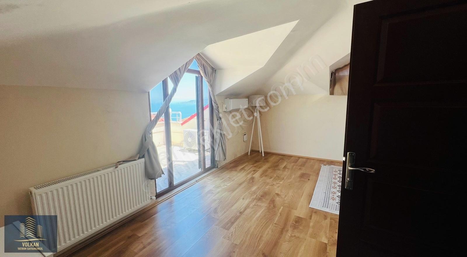 Deniz Manzaralı Site İçi Full Eşyalı Bahçeli Villa - Görsel 6