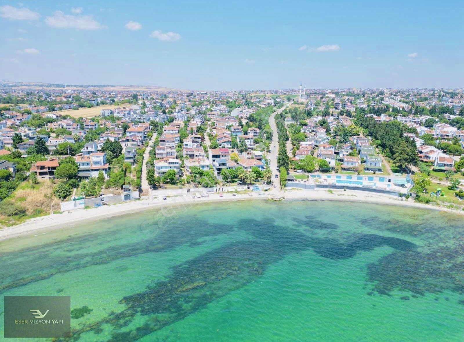 550 M2 Arsa İçerisinde 7+2 Büyük Ailelere Özel Plaja 100 Metre