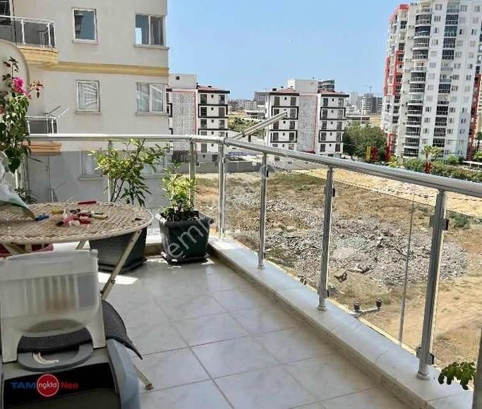 Altıntaş'ta 3+1 Havuzlu Site İçi Satılık Geniş Daire