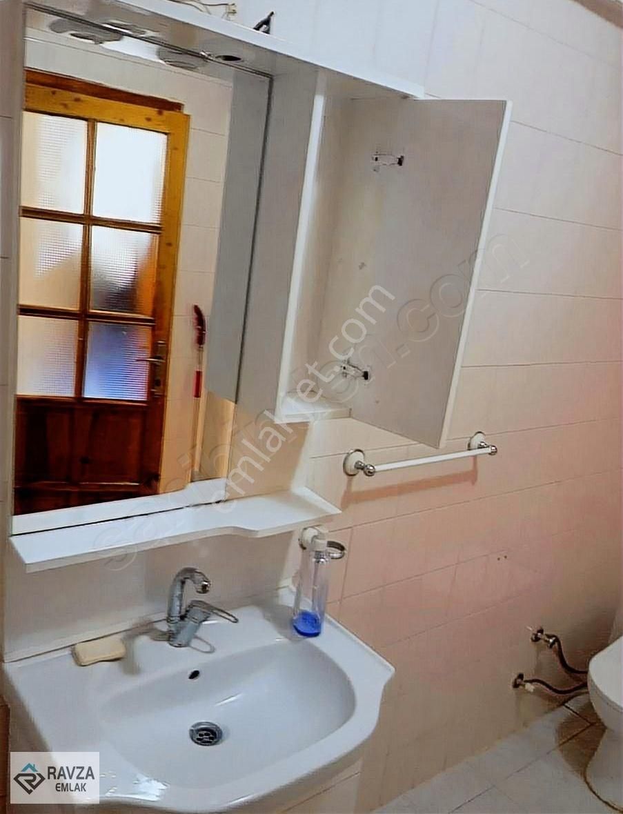 Acil Satılık Ana Yola Yakın 3+1 Daire