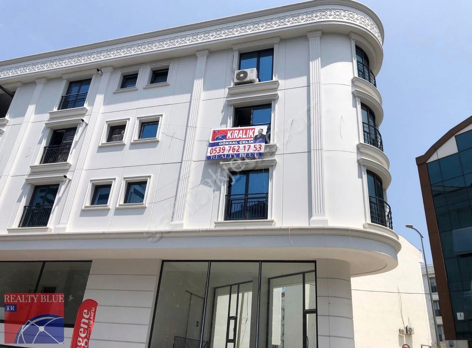 Sultanbeyli Merkezde Kiralık 40 M2 Büro,ofis.