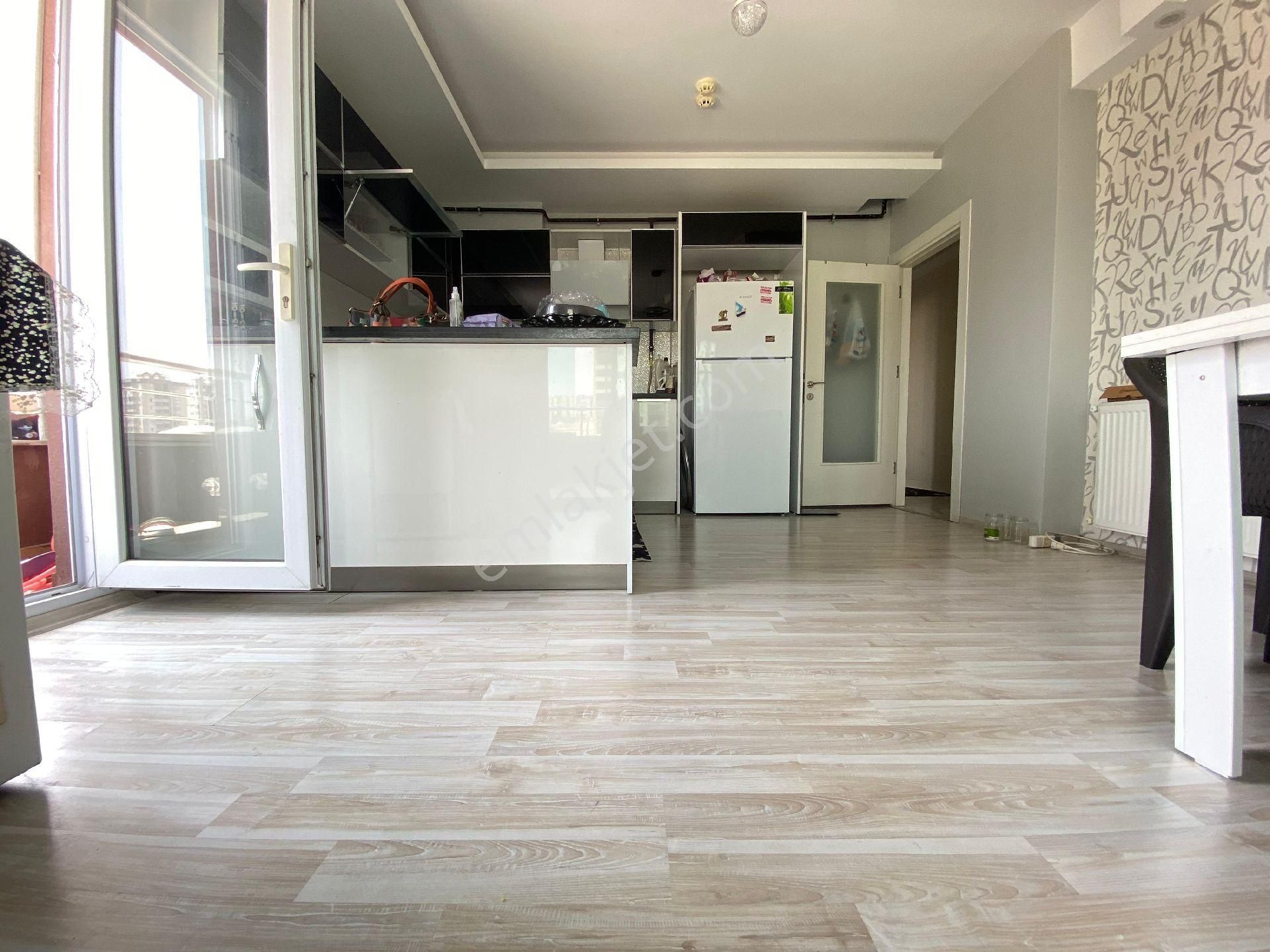 Ra Gayrimenkul Ergenekon Mh.kiralık 4+1 Daire