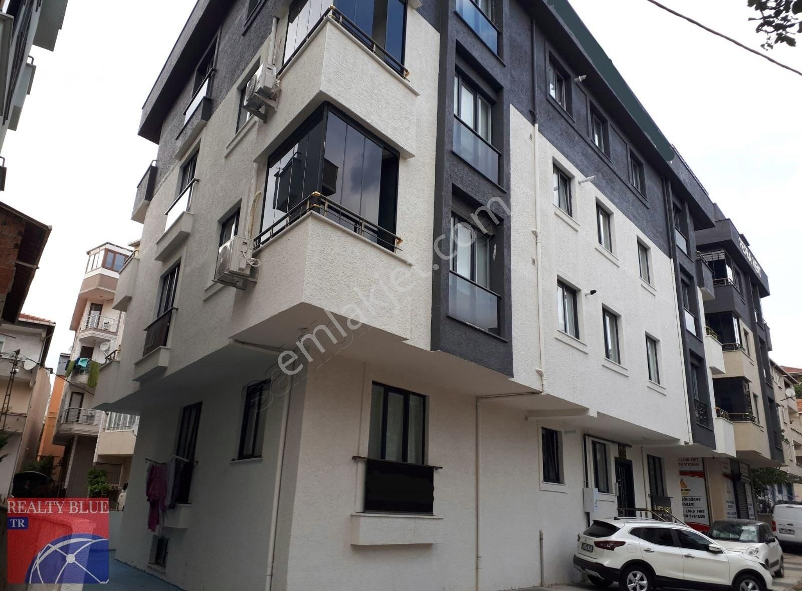 Sancaktepe Sarıgazi Mahallesi'nde Satılık 3+1 Üst Dubleks Daire