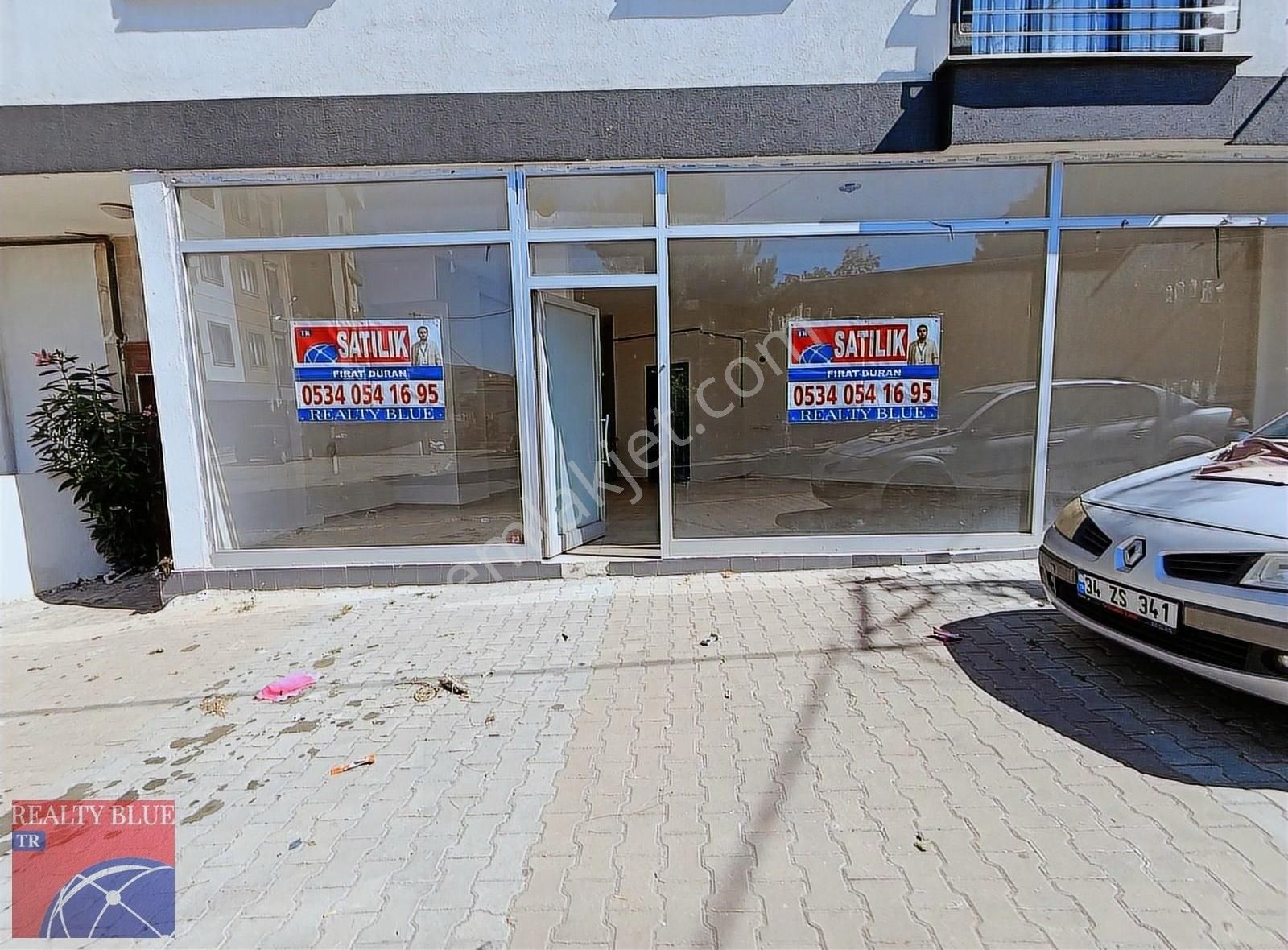 Sultanbeyli De 100 M2 Satılık Fırsat Dükkan /ofis