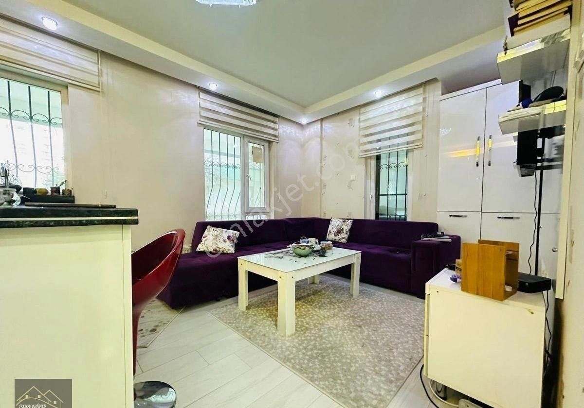 Reşadiye'den Acil Satılık Dikmen Osman Temiz Mah. İlker Cad'si Üzerinde 2+1 Eşyalı Daire