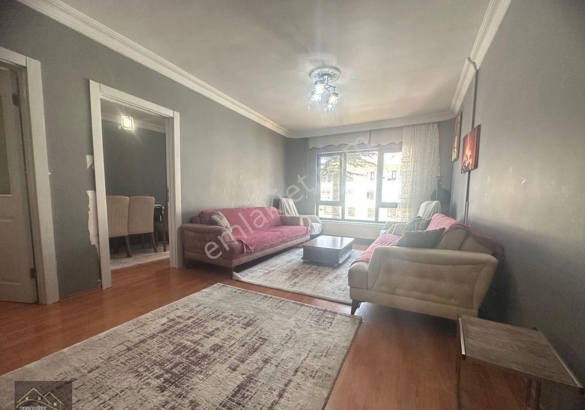 Reşadiye'den Dikmen Naci Çakır Mah. Sinan Cad'si Üzerinde 3+1 Bağımlı 120 M2 Daire