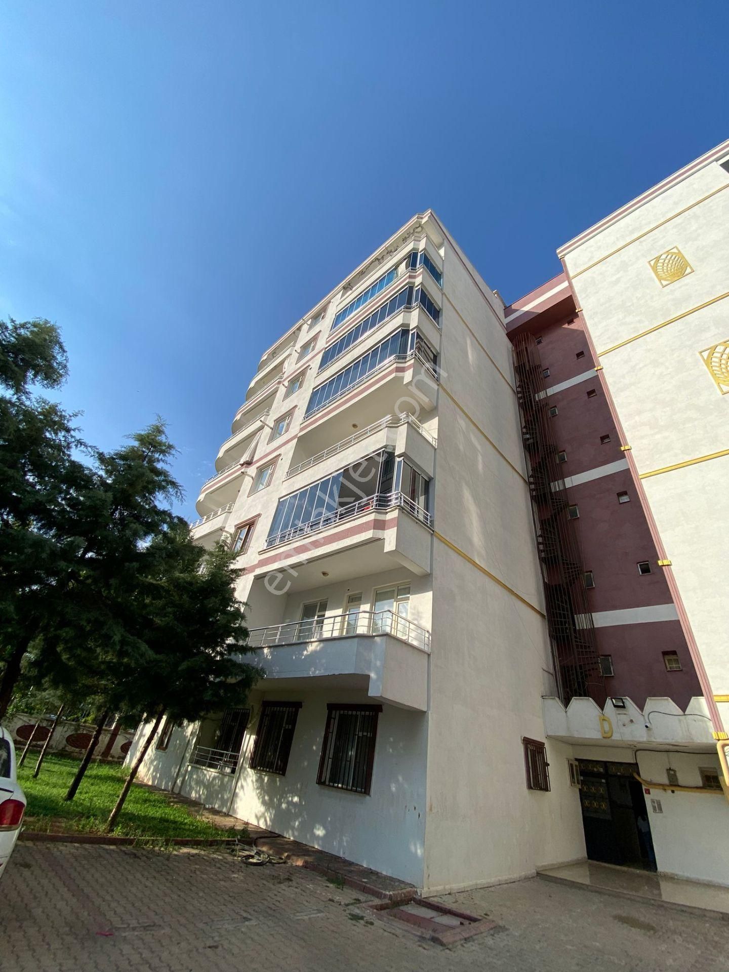 Incom Lıne Gayrimenkulden Bağcılar Urfayolu Özkılıç Plaza Arkası 2+1 Fırsat Daire