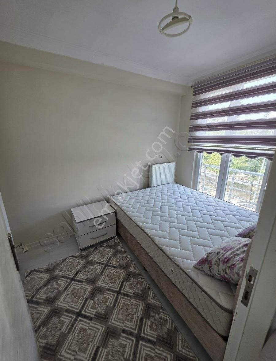 Iyaşa Yakın. Sıfır Eşyalı 2+1 Apart