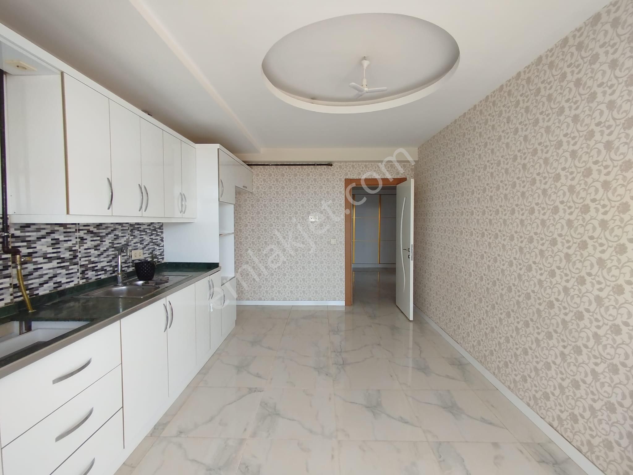 Fabrika Mahallesinin En Pupüler Konumunda Bakımlı 4+1 Acil Satılık Daire