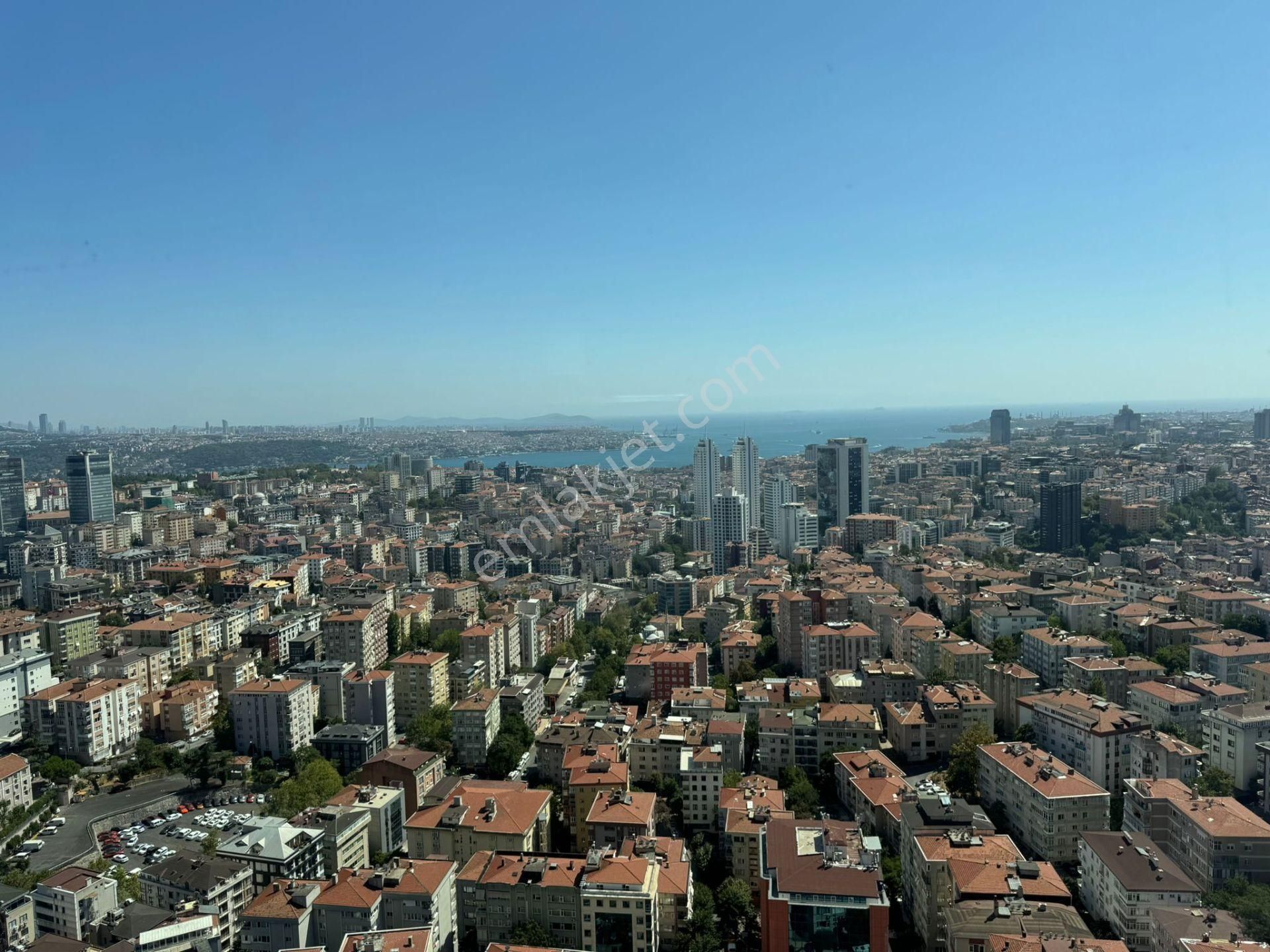 Fairmont Quasar İstanbul'da 1+1 Deniz Manzaralı Kiralık Rezidans