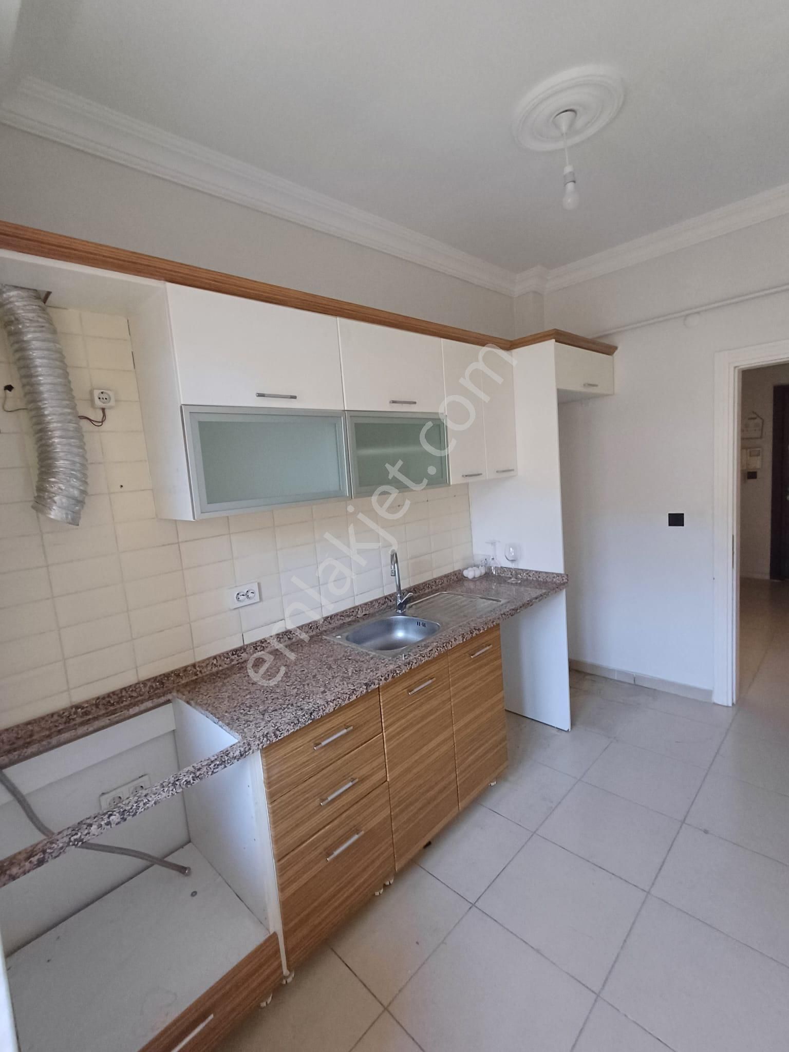 Saadetdere Bahadır Konutlarında 2+1 Kiralık Daire