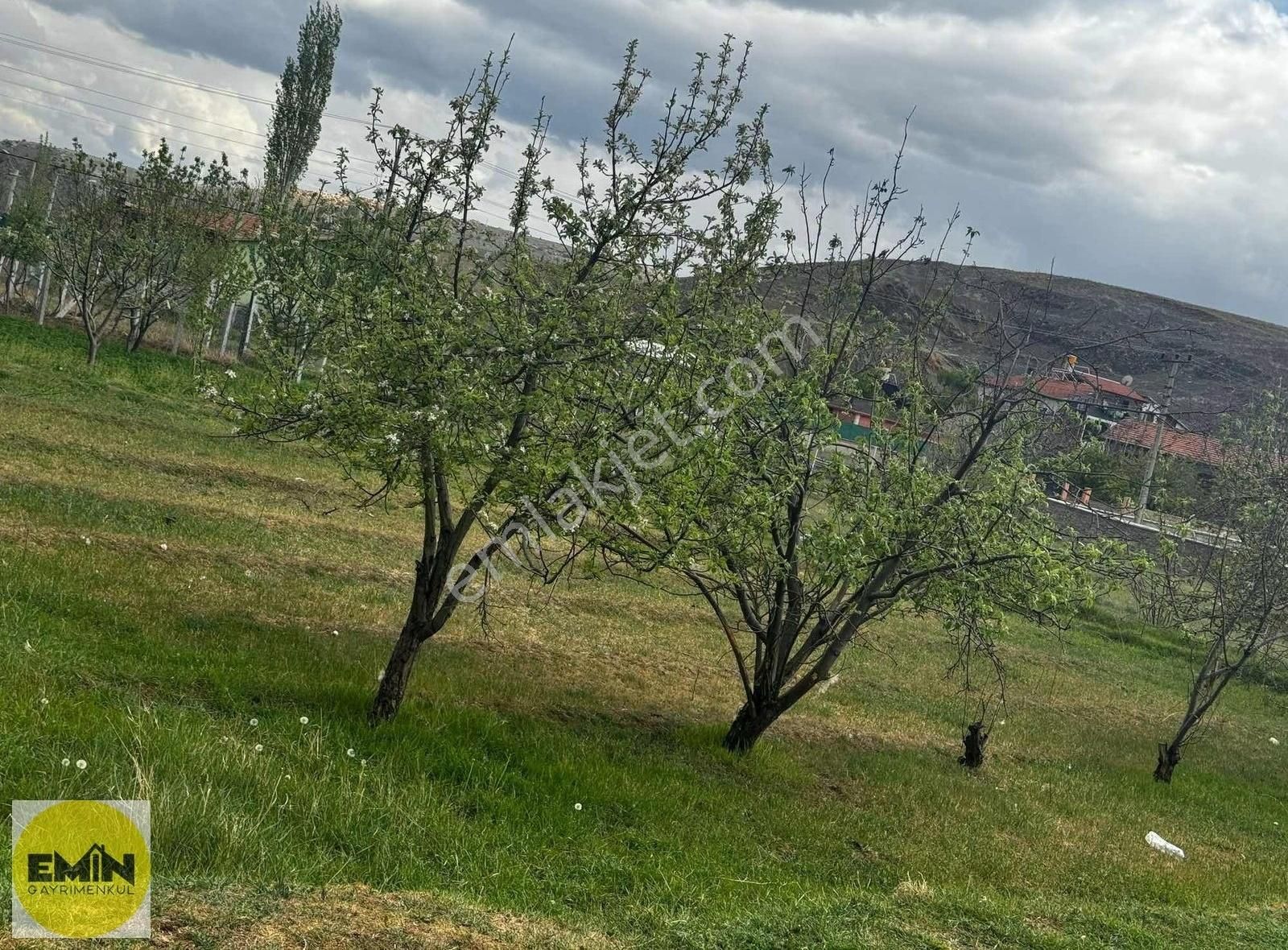 Çayırbağı Merkez'de Satılık 478m2 Bahçe!! - Görsel 4