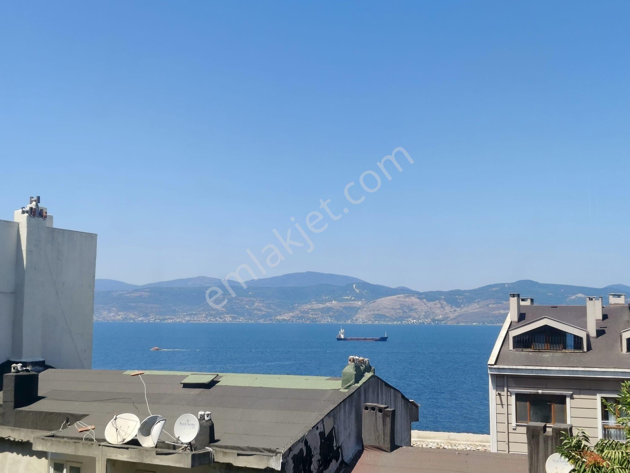 ✨ Hacıyusuf Mahallesi'nde Deniz Manzaralı 2+1 Kiralık Daire✨