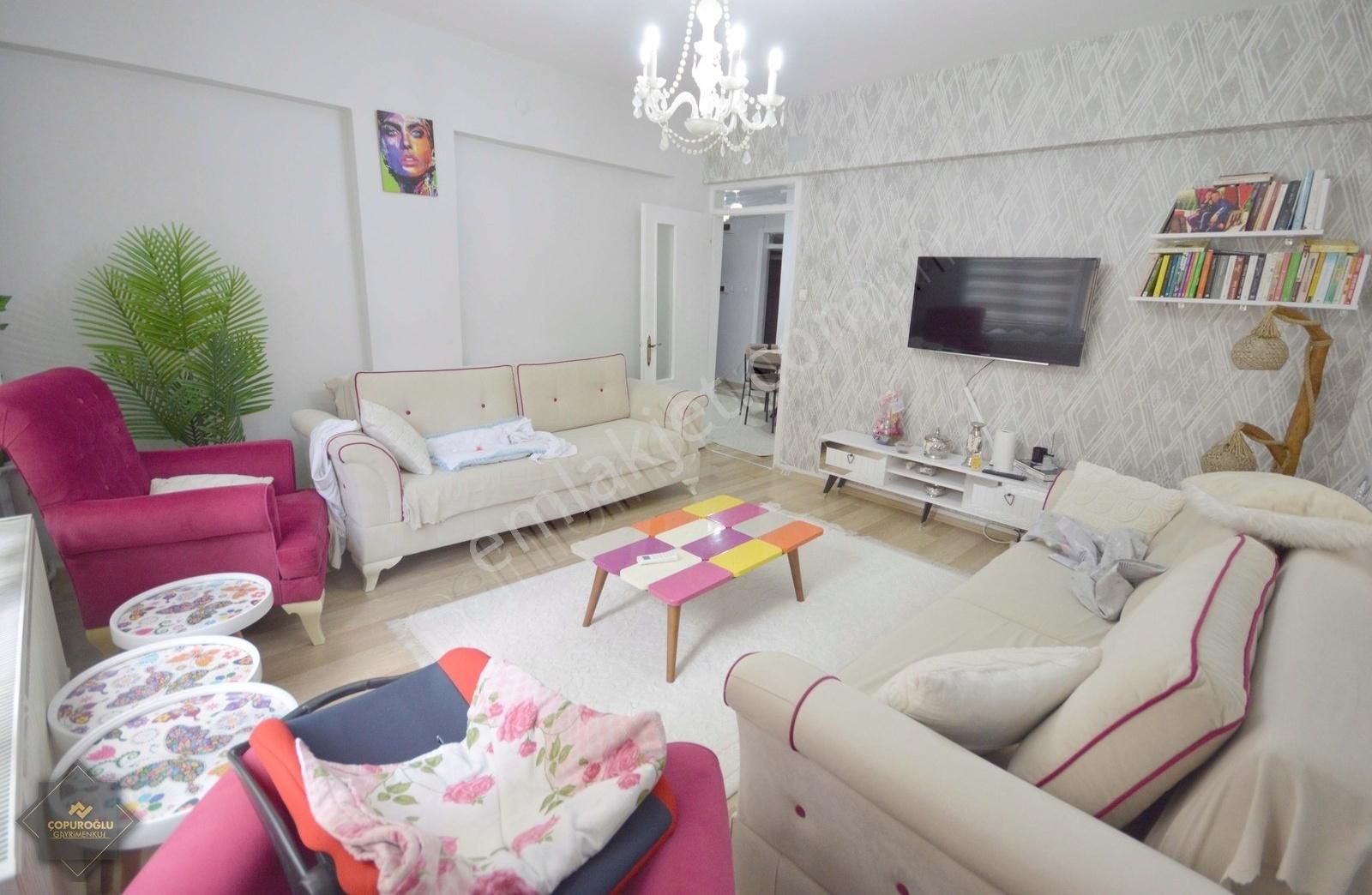 Kızılay Kan Merkezi Civarı İskanlı Bakımlı Geniş 2+1 Daire