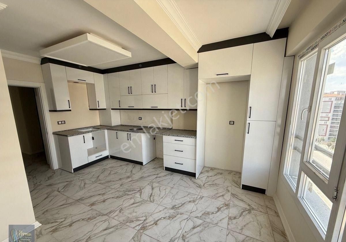 Masal Diyarı Yakını 4+1 Mutfak Dolabı Vestiyer Cam Balkon Dahil