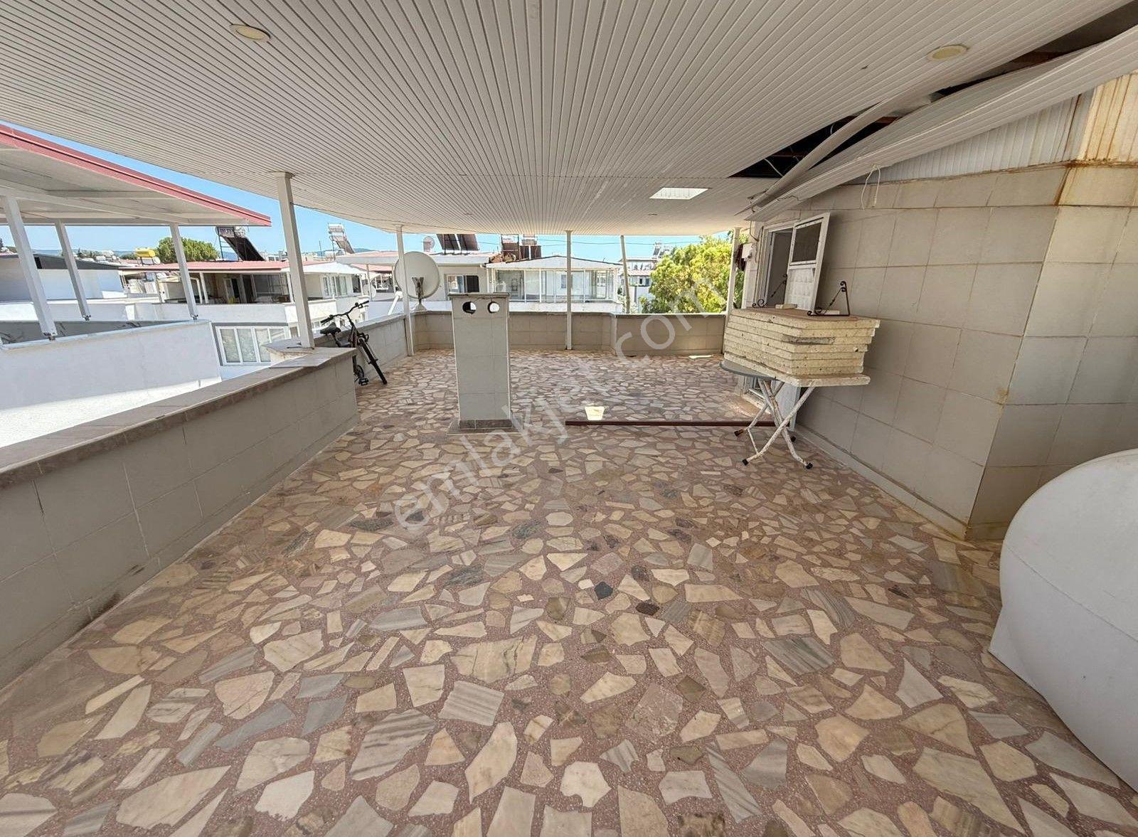 Remax Cool'dan Akkent Sitesinde 3+1 Bahçelı Ikız Vılla - Görsel 27
