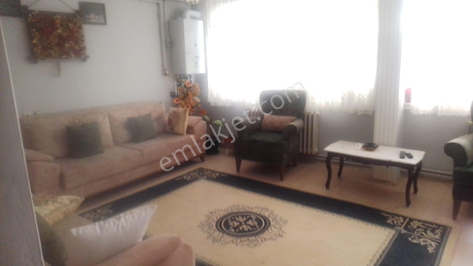 Akarbaşı Mahallesi Çarşı Merkezde Satılık Yatırımlık 3+1 Daire - Görsel 2