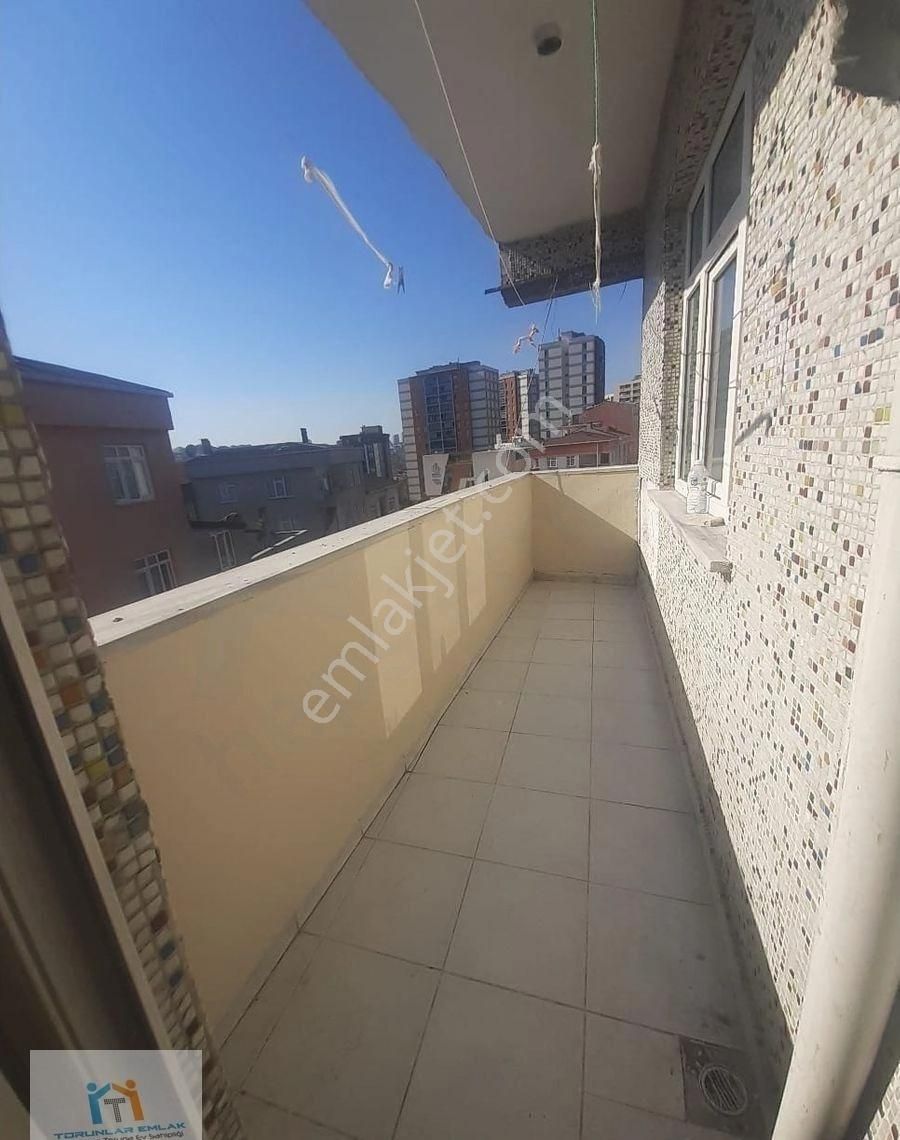 Torunlar Emlaktan Kiralık 4+1 Boş 3.kat Bağcılar Birlik Cad