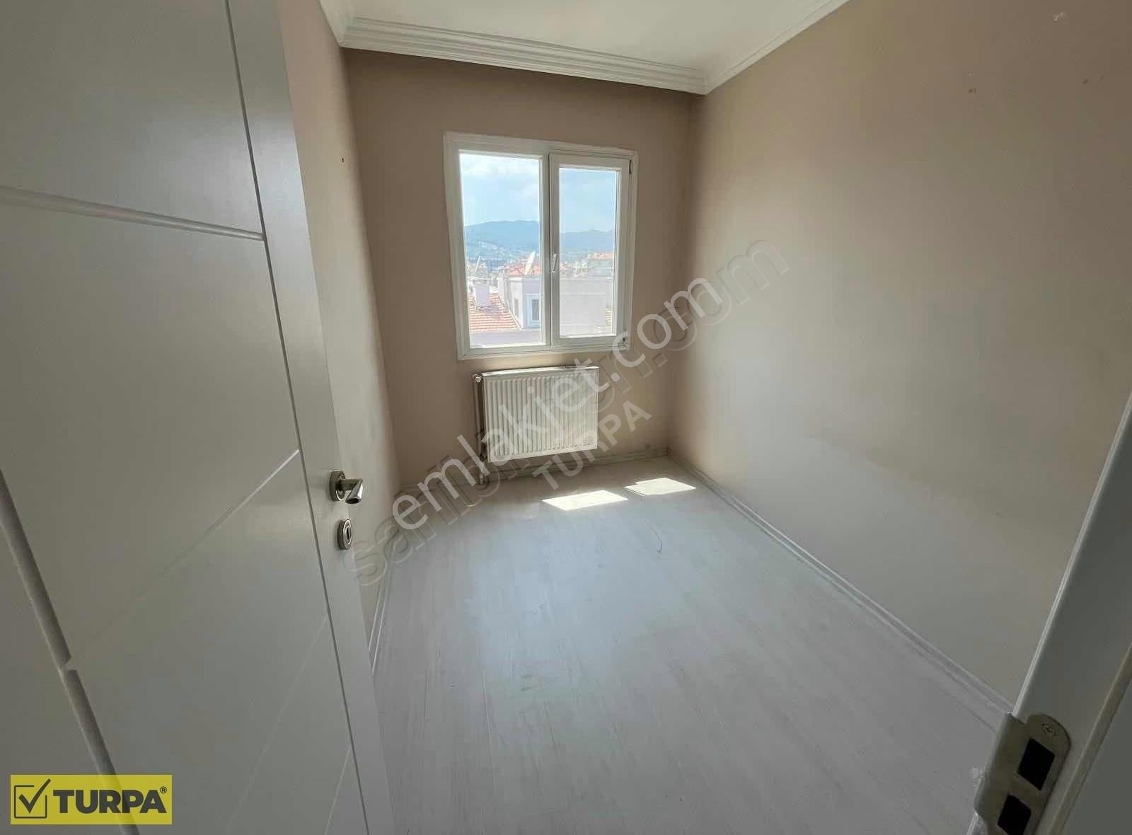 Turpa'dan Gaziemir'de 3+1 Kiralık Daire