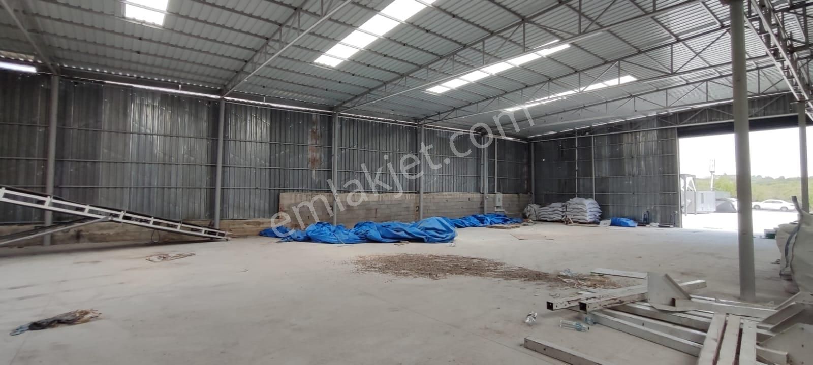 Fa Emlaktan Çavakta Satılık 1644m2 Arsa Ve Depo