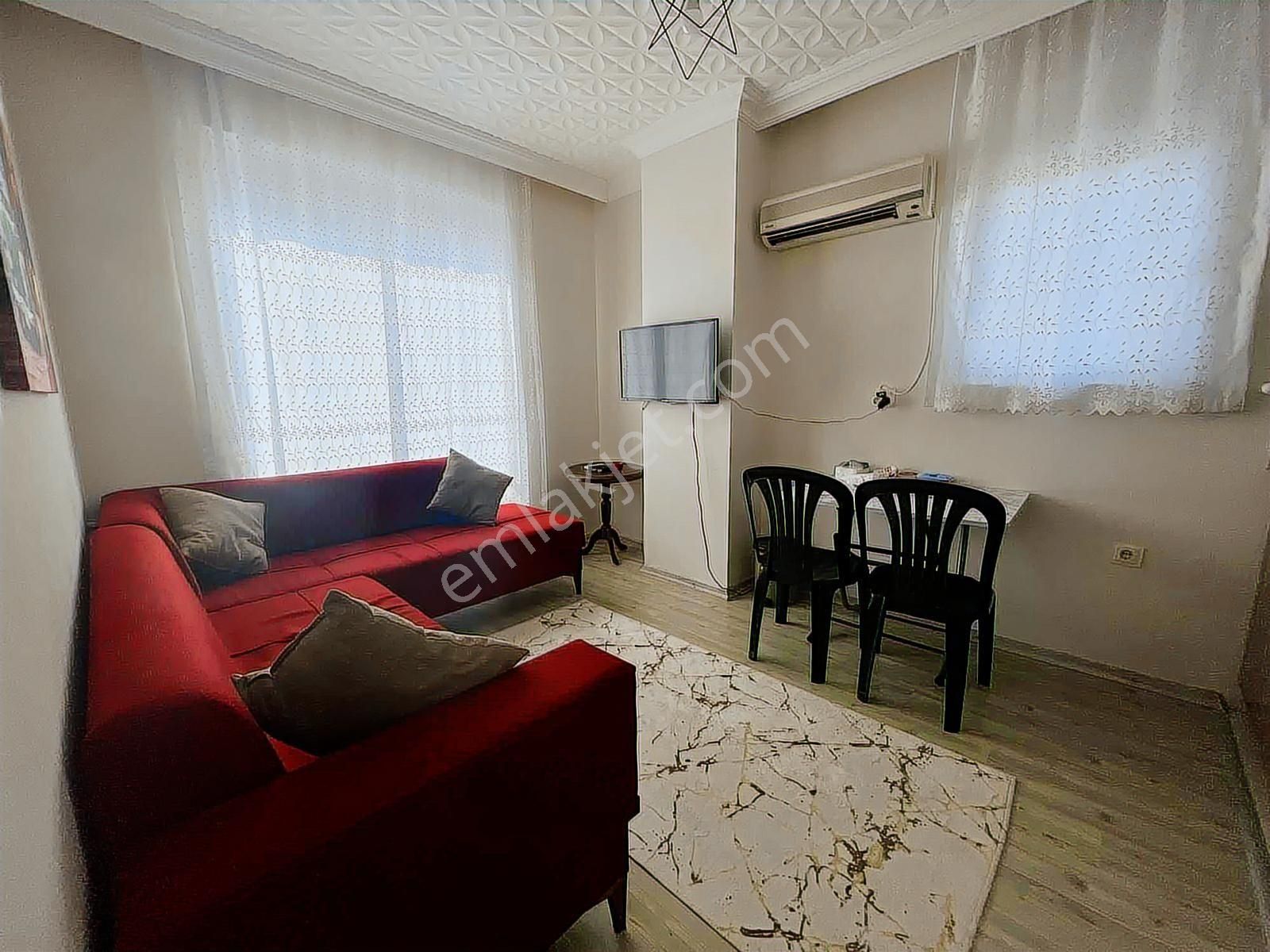 Zorlu'dan Kültür'de Katta 1+1 Kiracısız Eşyalı Acil Satılık...!!
