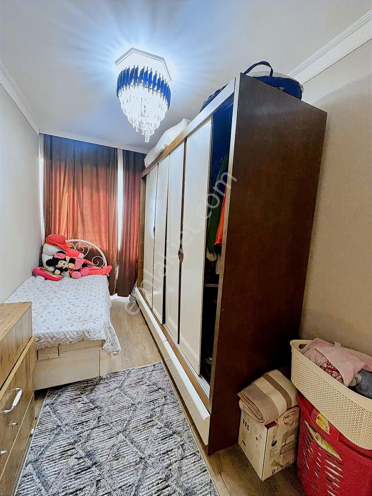 Müze Karşısı Cebesoy Caddeye Cepheli 3+1 Arakat Full Tadilatlı